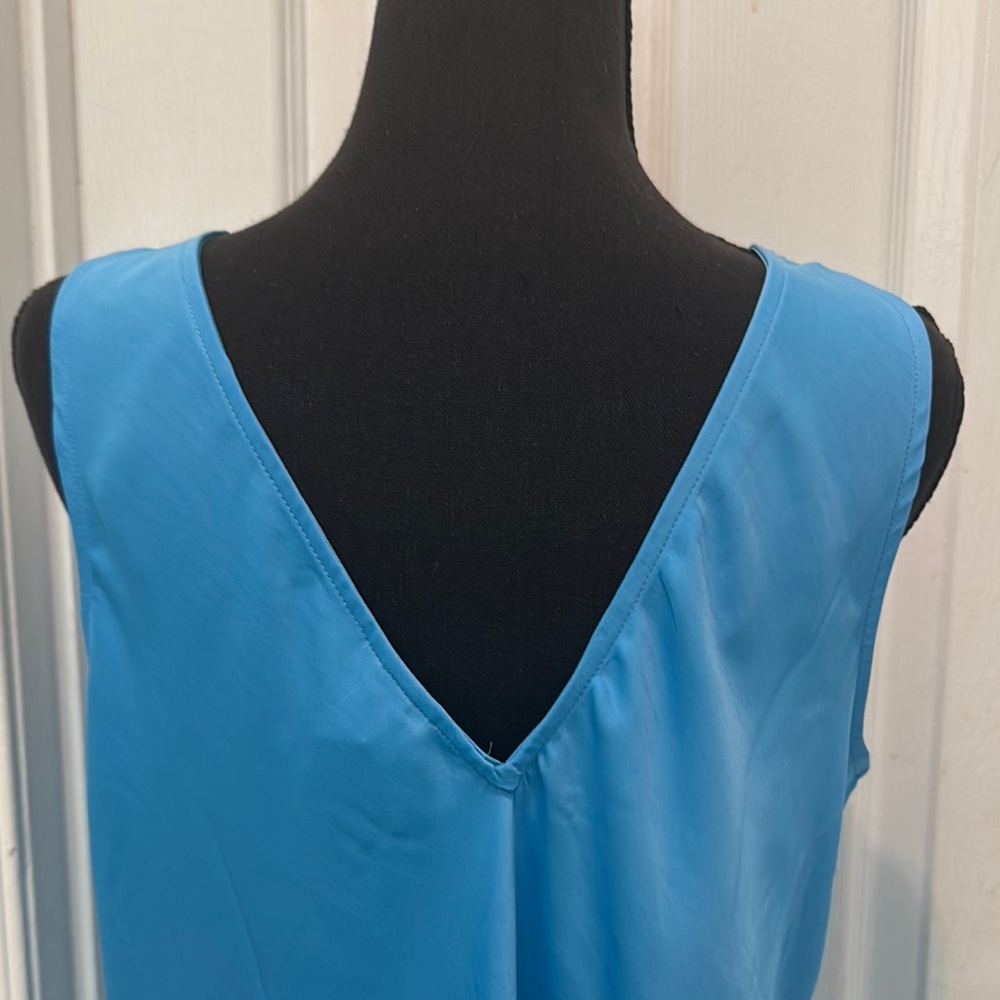 Vibrant Blue V-Neck Sleeveless dress - Picture 2 of 4